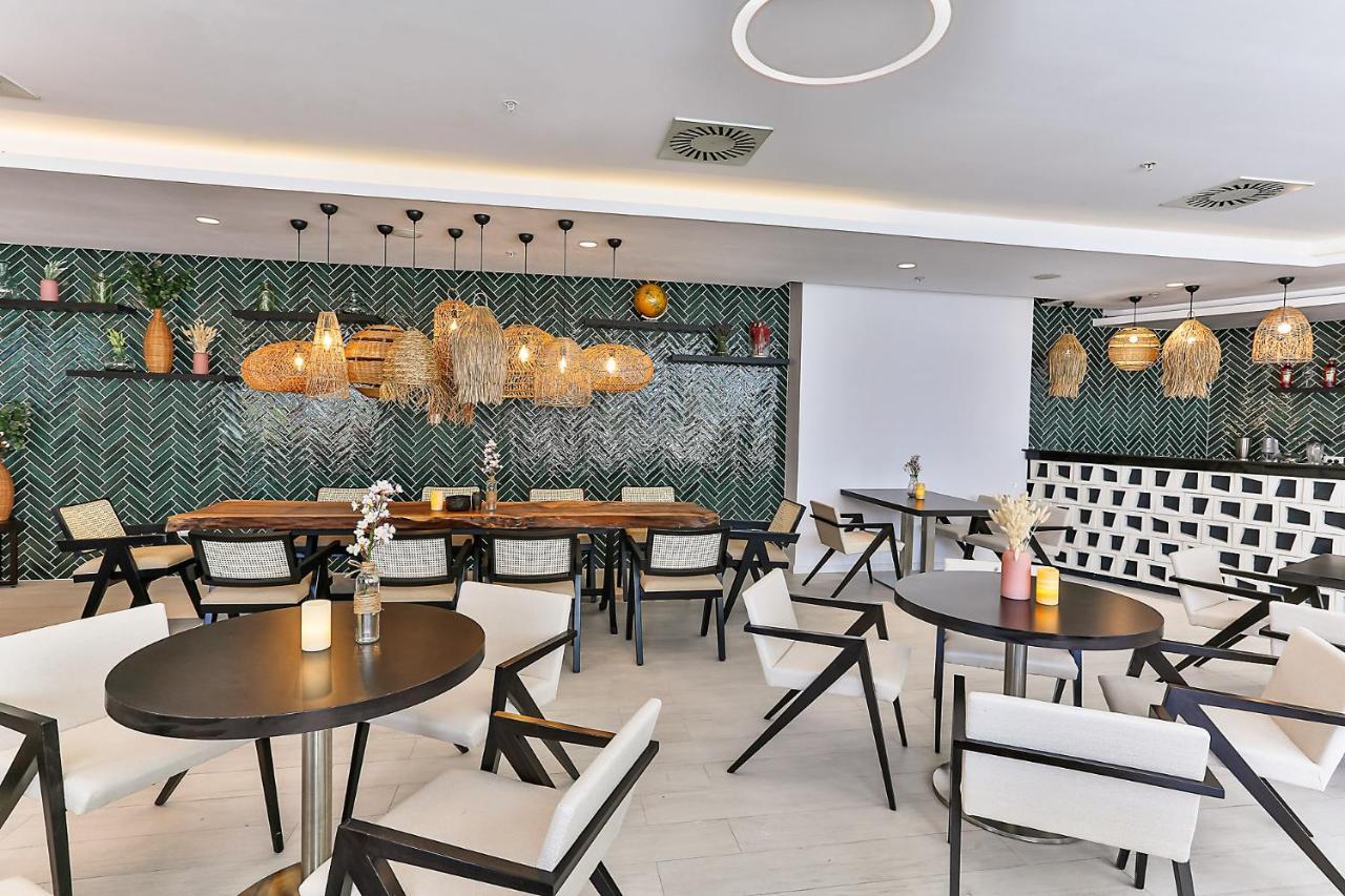 Hotel Tq Plaza Budva Exterior foto