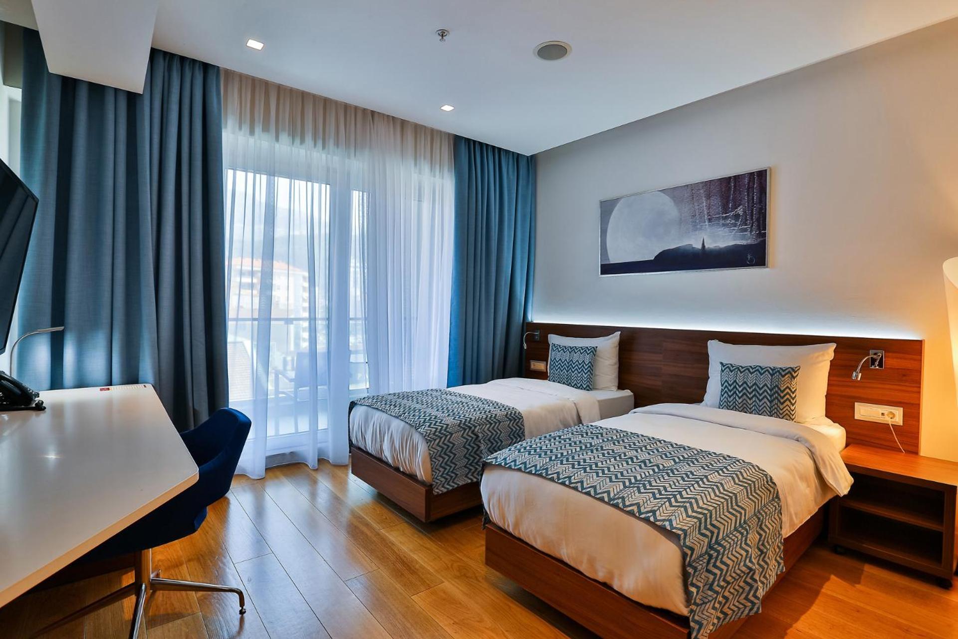 Hotel Tq Plaza Budva Exterior foto